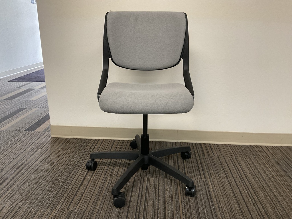 Motivate Task Chair