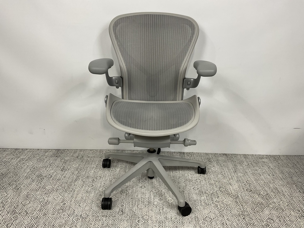 Remastered Aeron Chair Size B