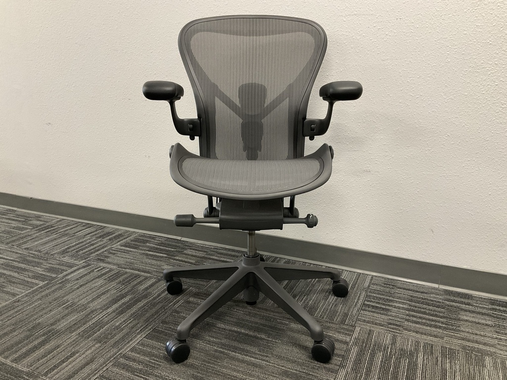 Remastered Aeron Chair Size B Posture-Fit SL
