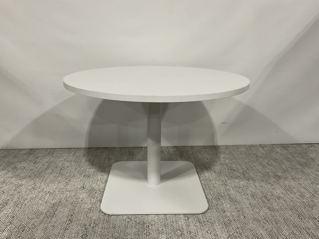 Round Table