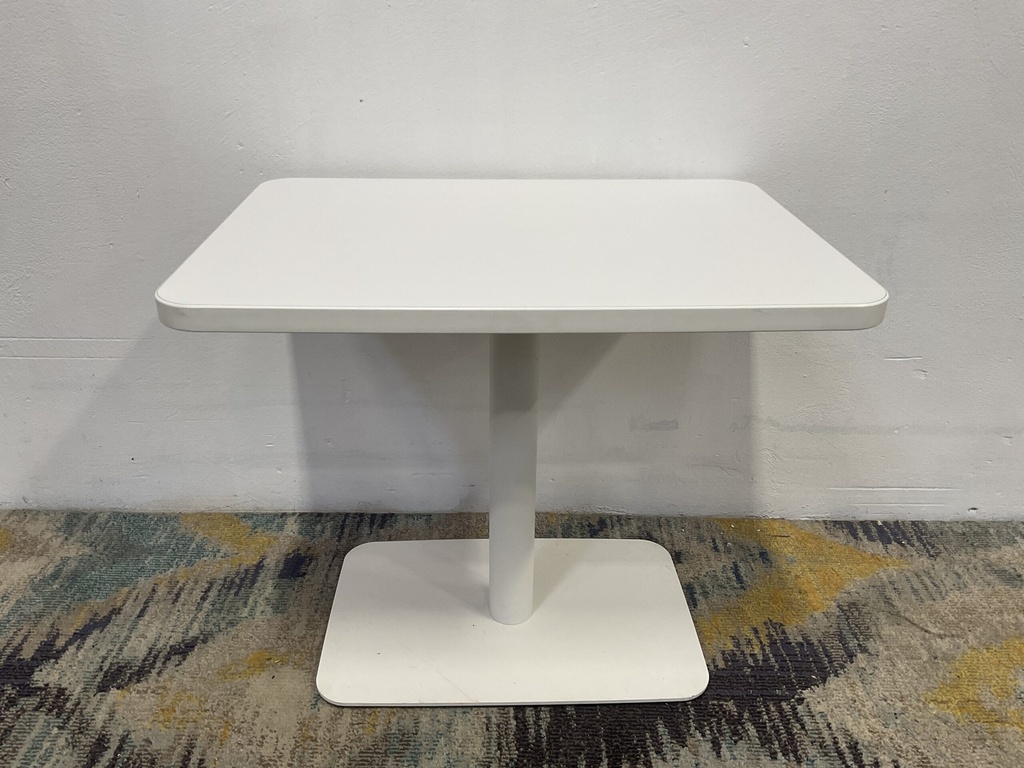 Simple Lounge Table