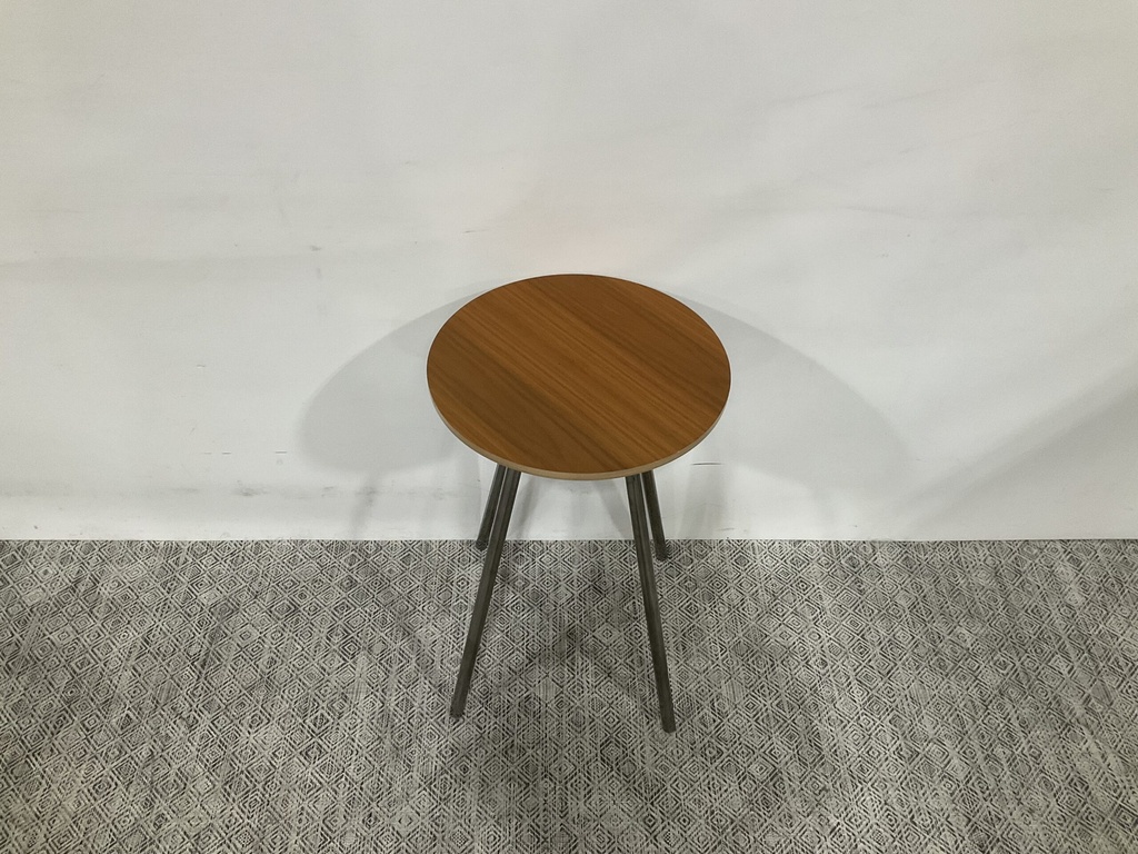 Swoop Side Table