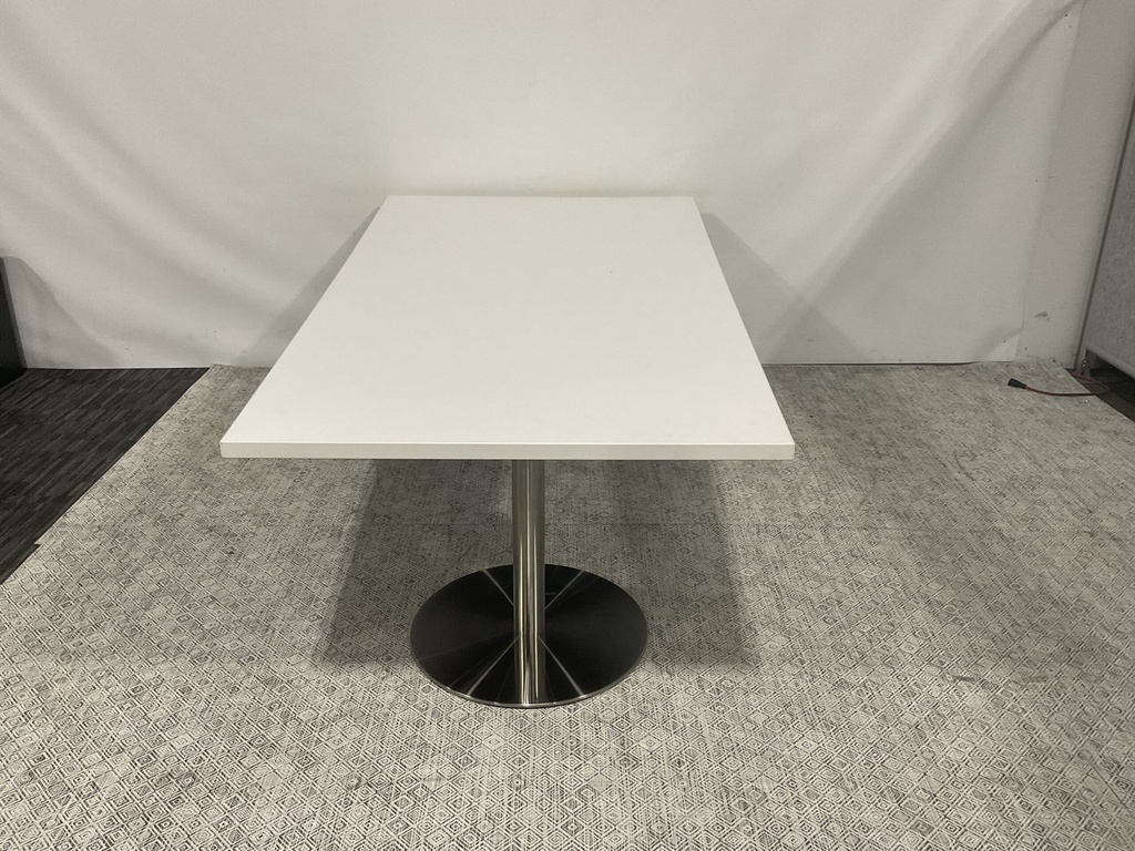 Tapered Media Table