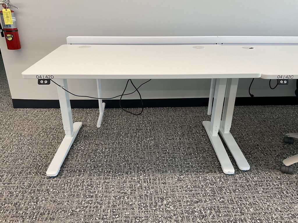 V2 Electric Height Adjustable Desk