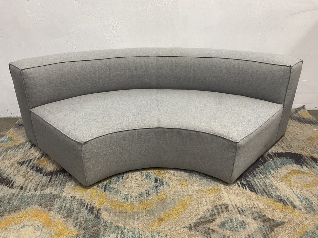 Curve Lounge Seating