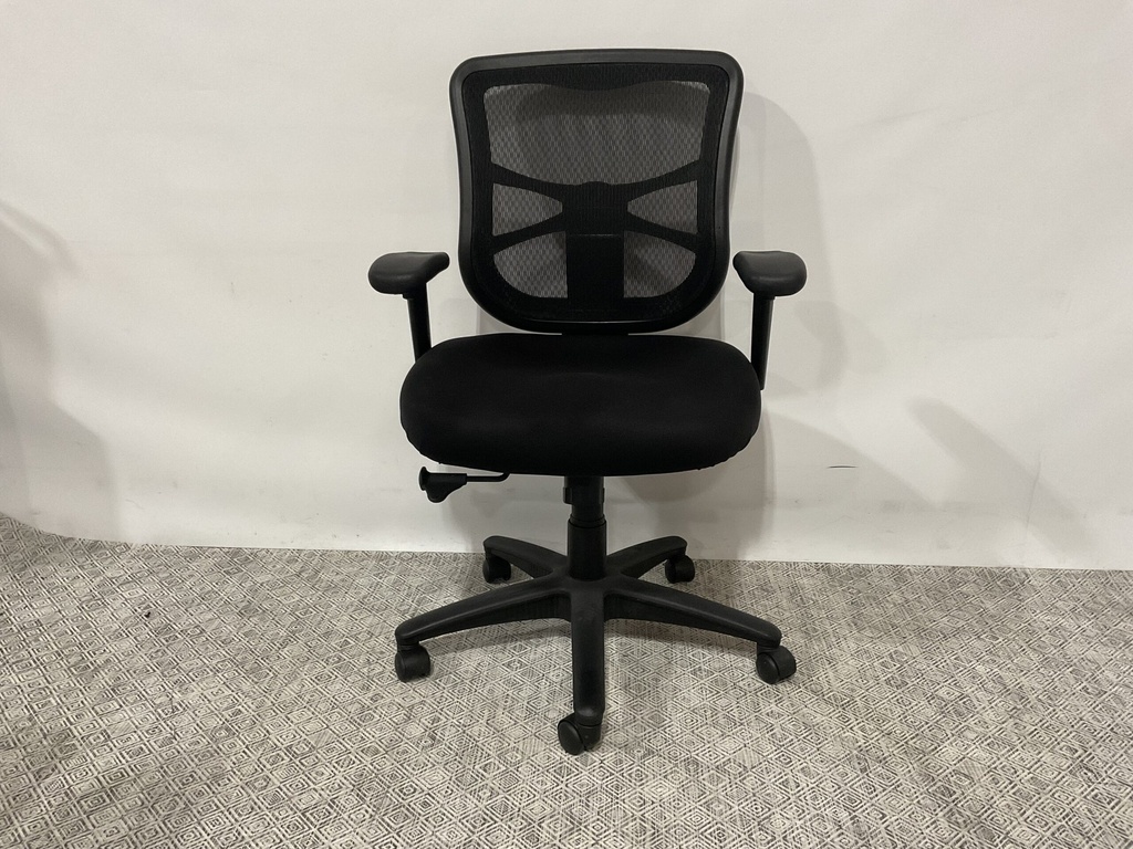 Elusion Task Chair