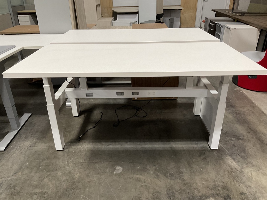 Integrated Height Adjustable Benching