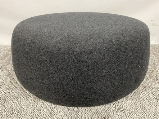 [8658] Large Round Ottoman