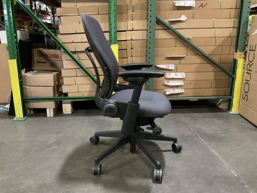 [7662] Leap V2 Chair