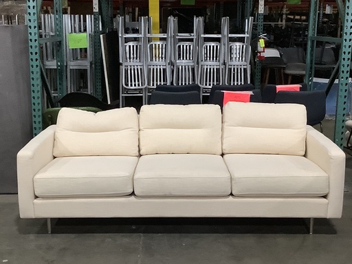 [6448] Logan Sofa