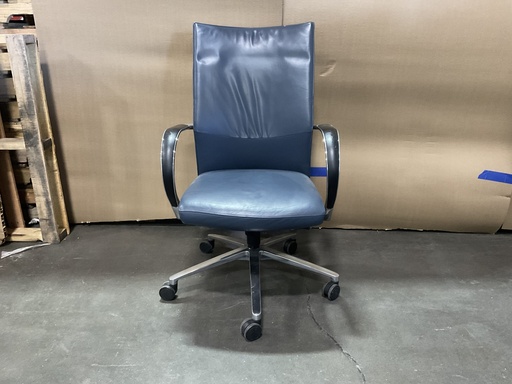 [8025] Lucid Conference Chair