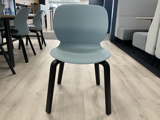 [7308] Maari Side Chair With Oak Legs