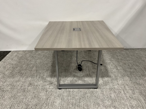 [8371] Media Table