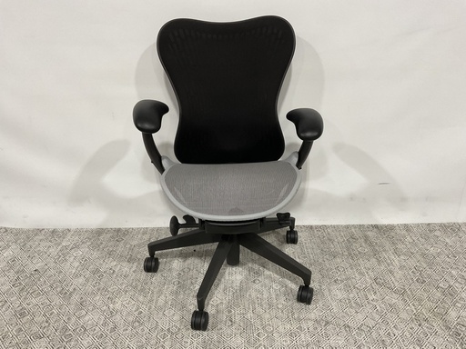 [8172] Mirra 2 Chair