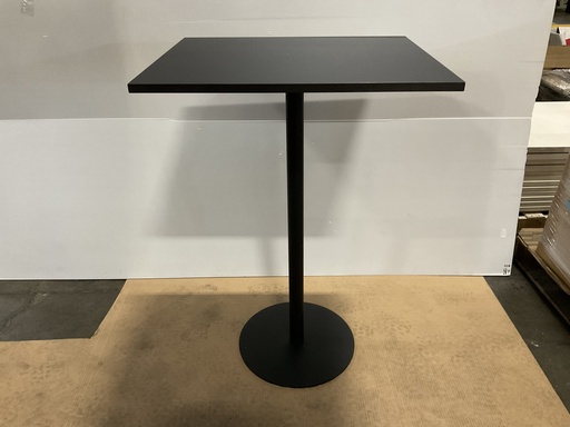 [6734] Naervaer High Table