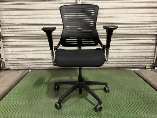 [8145] OM5 Chair