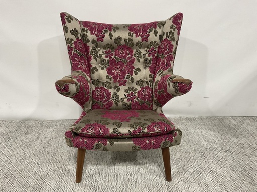 [7806] Papa Bear Chair