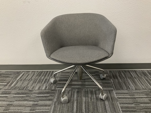 [5683] Pitch Meeting Chair