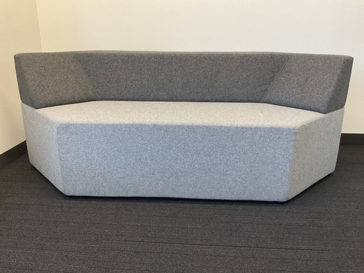 [8718] Prism Sofa