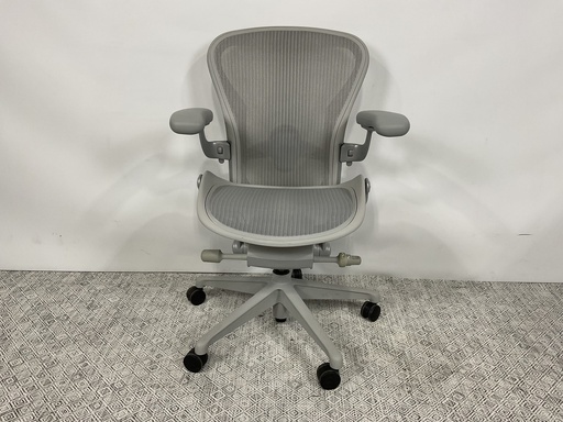 [7740] Remastered Aeron Chair Size B