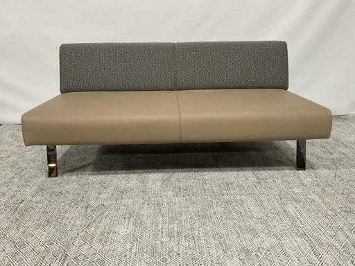 [7869] Spectrum Lounge Sofa