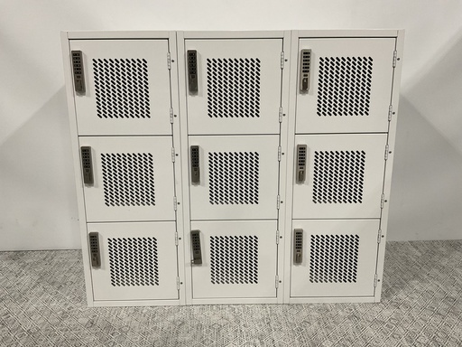 [7611] Storage Lockers