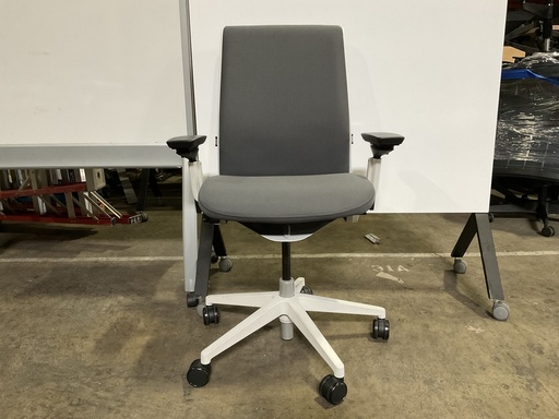 [5779] Think 2 Chair