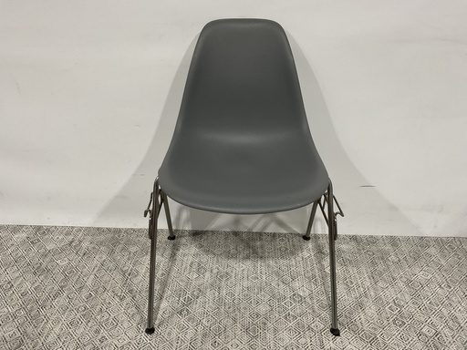 [8583] Eames Molded Plastic Side Chair