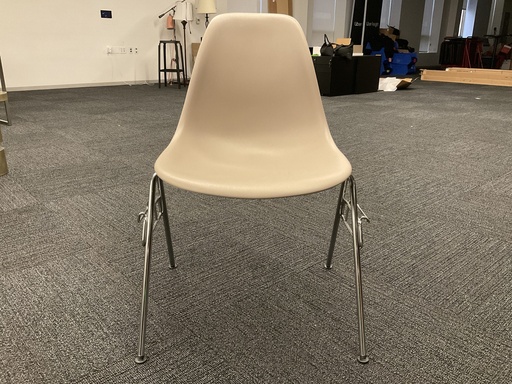 [7187] Eames Molded Plastic Side Chair