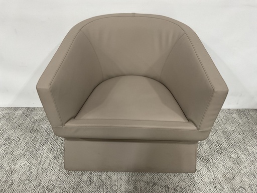 [8558] Fedele Armchair