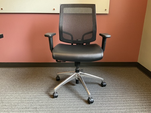 [8168] Focus Chair