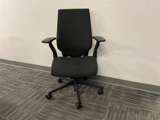 [7482] Gesture Chair