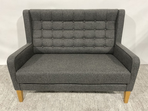 [8568] Grainger Sofa